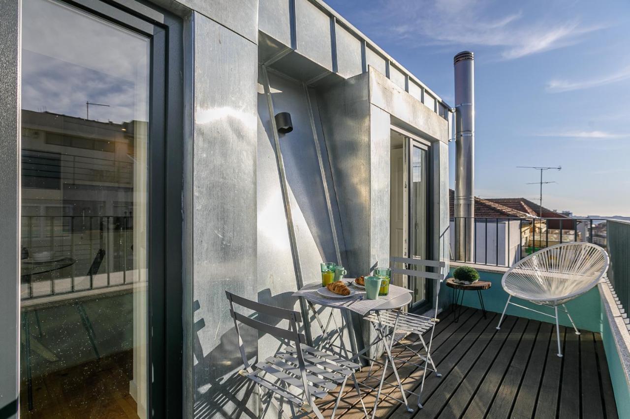 Lovelystay - Downtown Studio With Pool, Ac And Balcony OOporto Extérieur photo