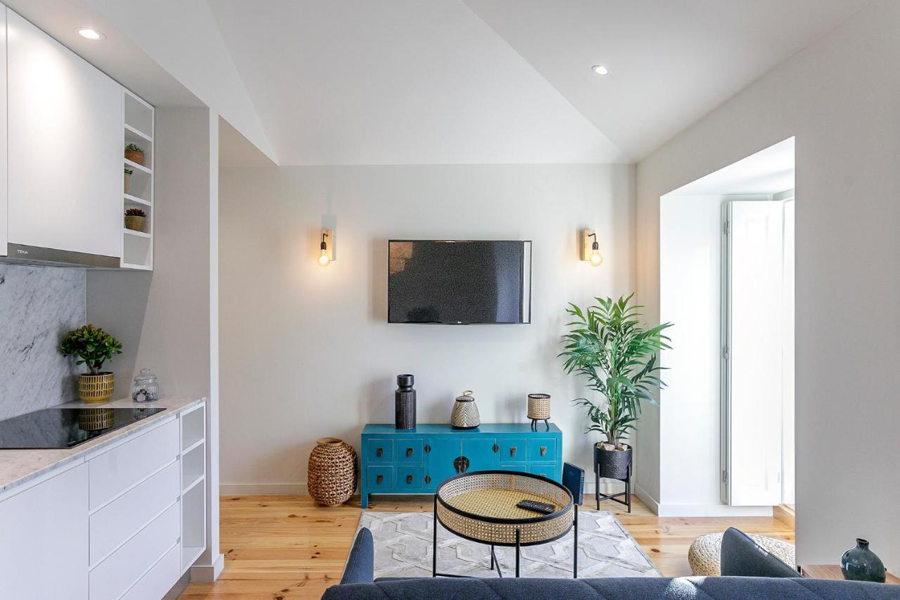 Lovelystay - Downtown Studio With Pool, Ac And Balcony OOporto Extérieur photo