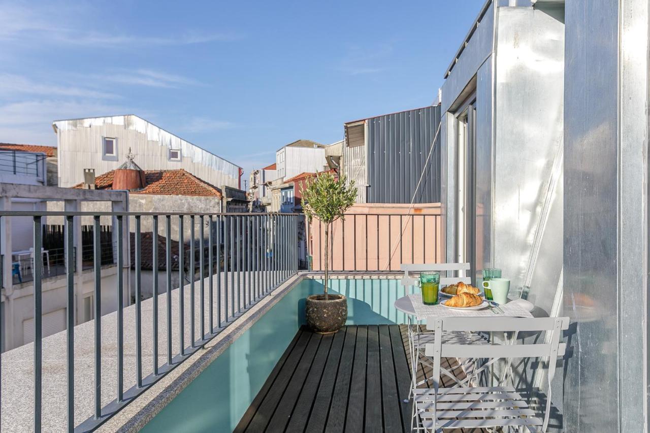 Lovelystay - Downtown Studio With Pool, Ac And Balcony OOporto Extérieur photo
