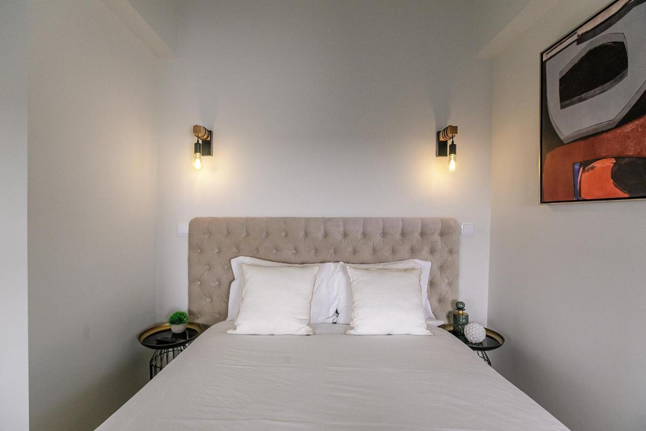 Lovelystay - Downtown Studio With Pool, Ac And Balcony OOporto Extérieur photo